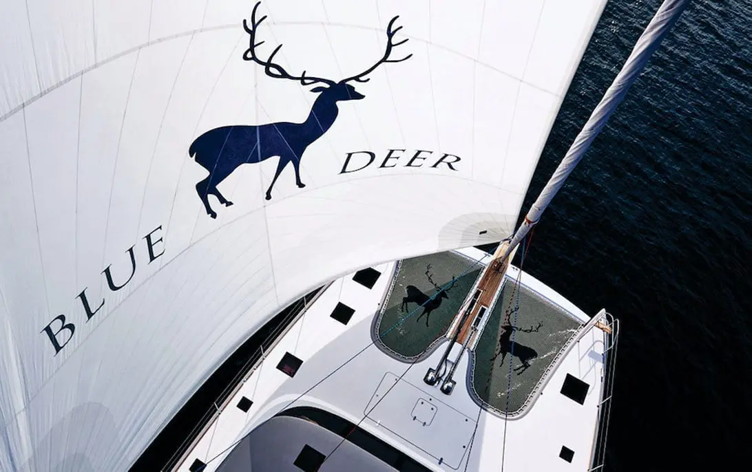 Nest Italy - Blue Deer