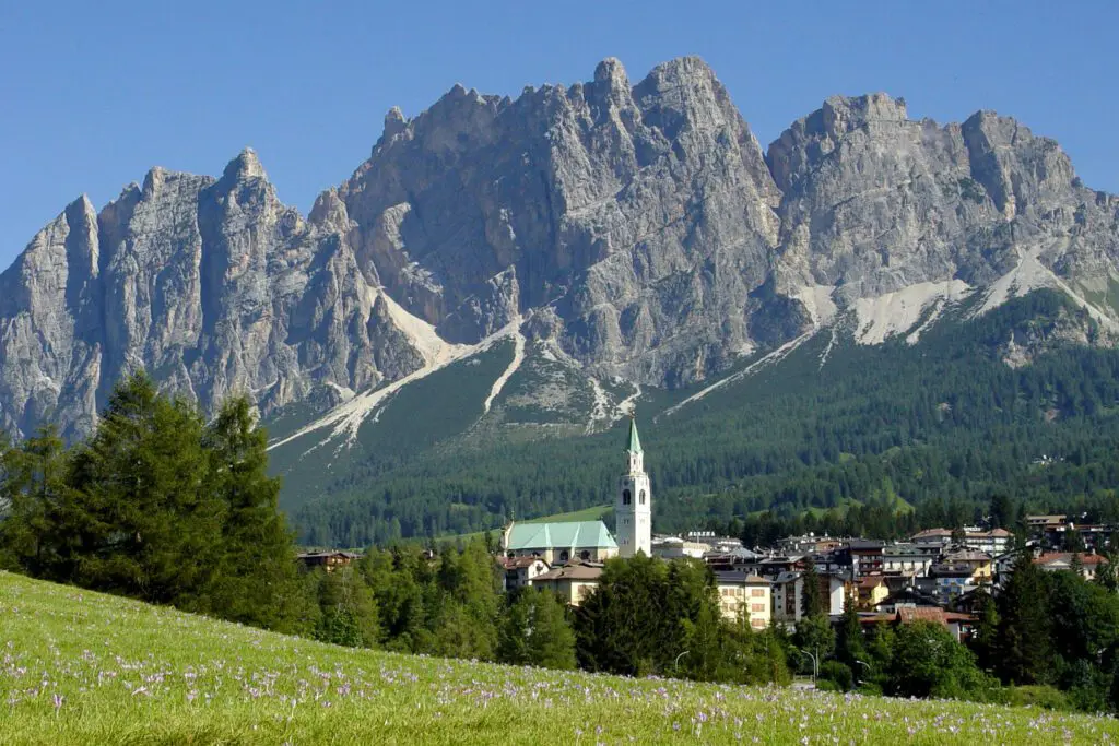 Nest Italy: Mountain SPA Resort in Cortina