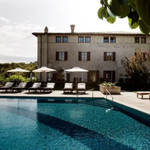 Nest Italy: Resort con Vista Lago di Garda