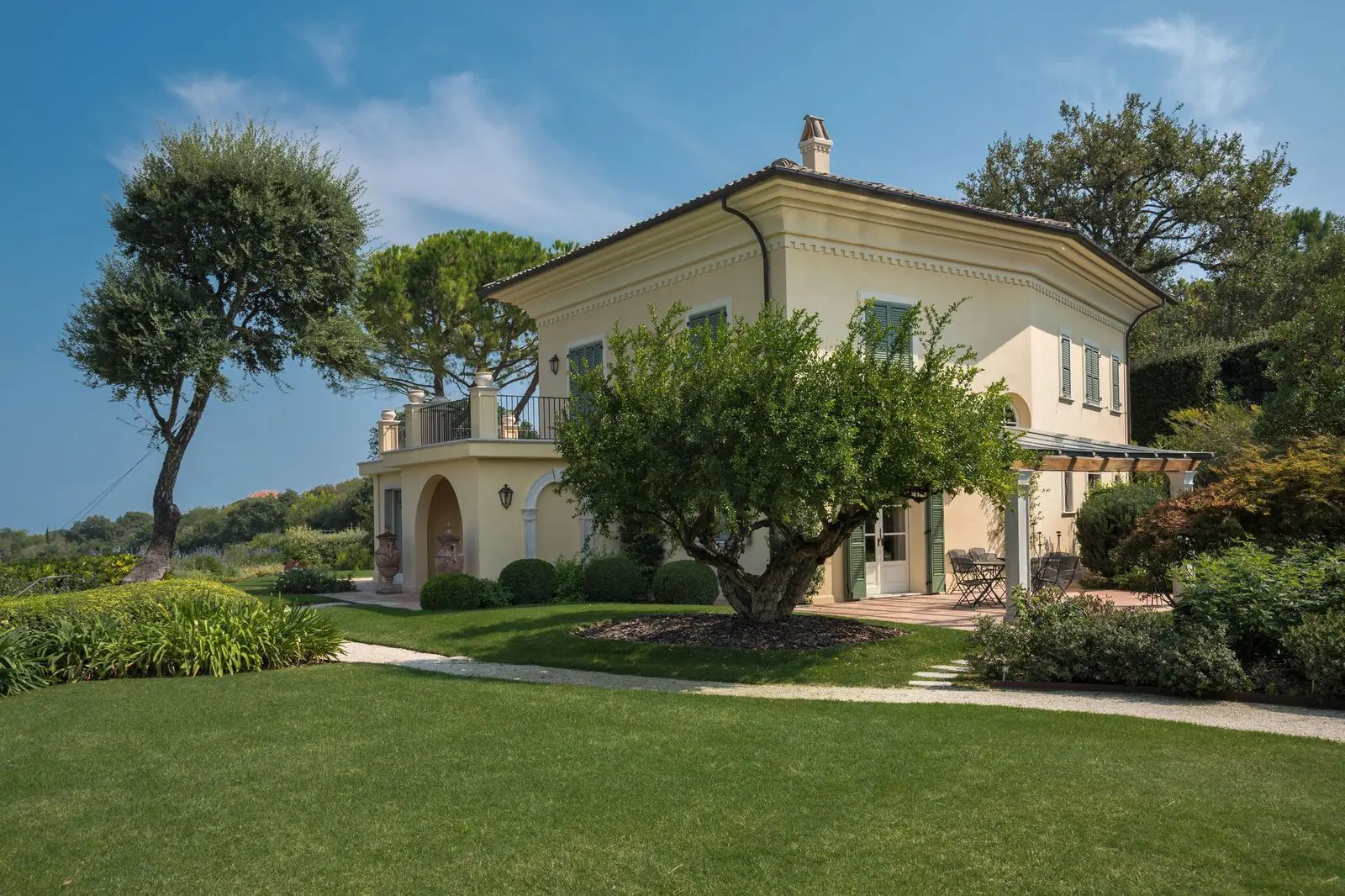 Nest Italy: Villa Oliveto