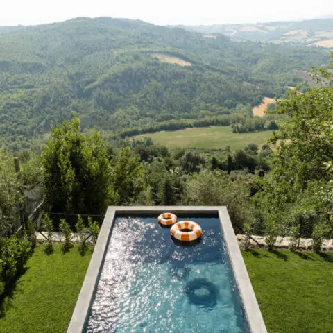 Nest Italy: Villa perched on the edge of a small village