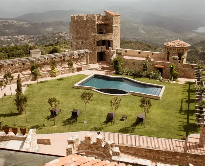 Nest Italy: Castello di Rocca Cilento