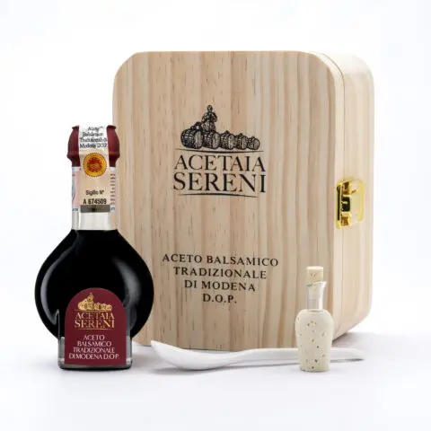 Aceto Balsamico Tradizionale di Modena D.O.P. "Affinato", Acetaia Sereni