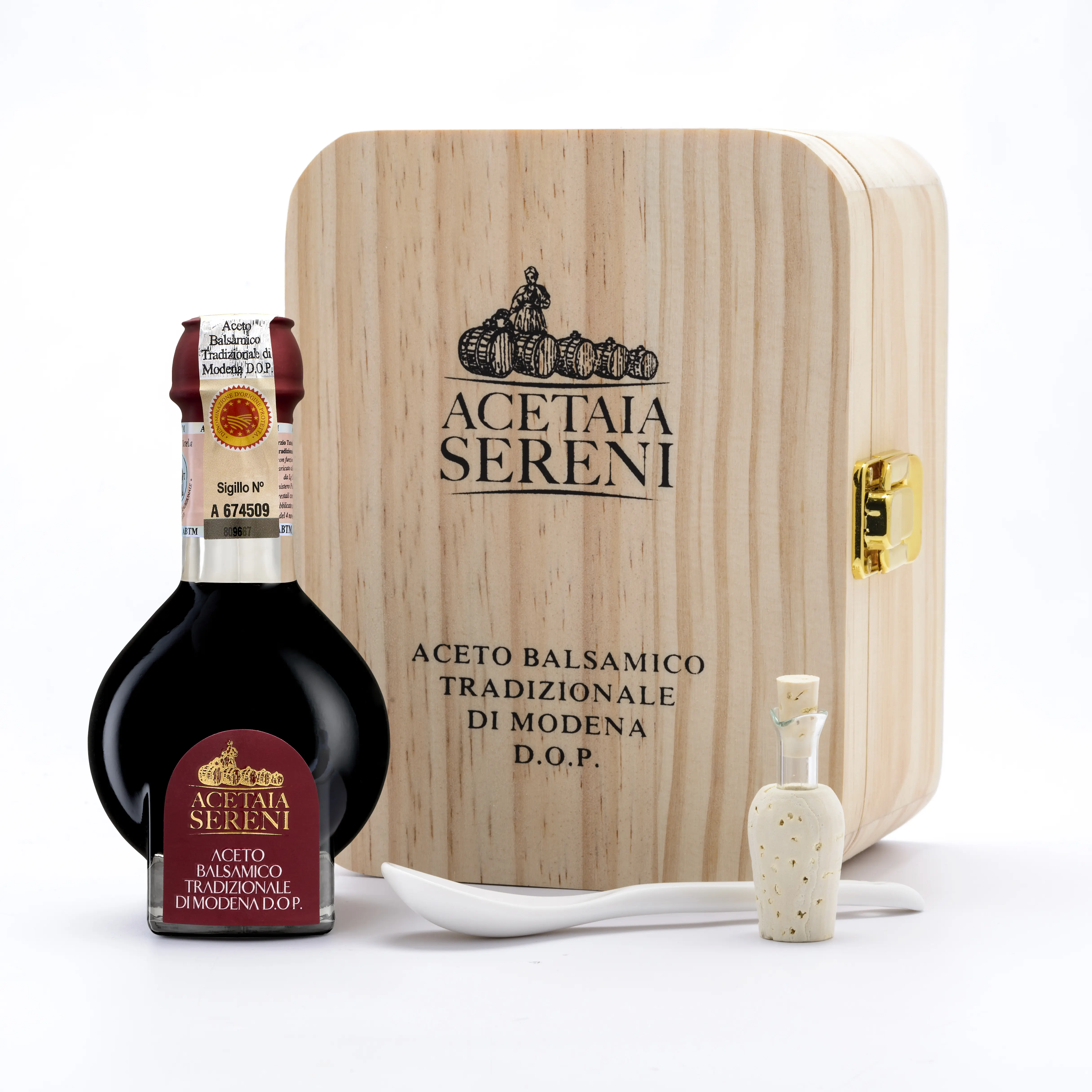Aceto Balsamico Tradizionale di Modena D.O.P. "Affinato", Acetaia Sereni