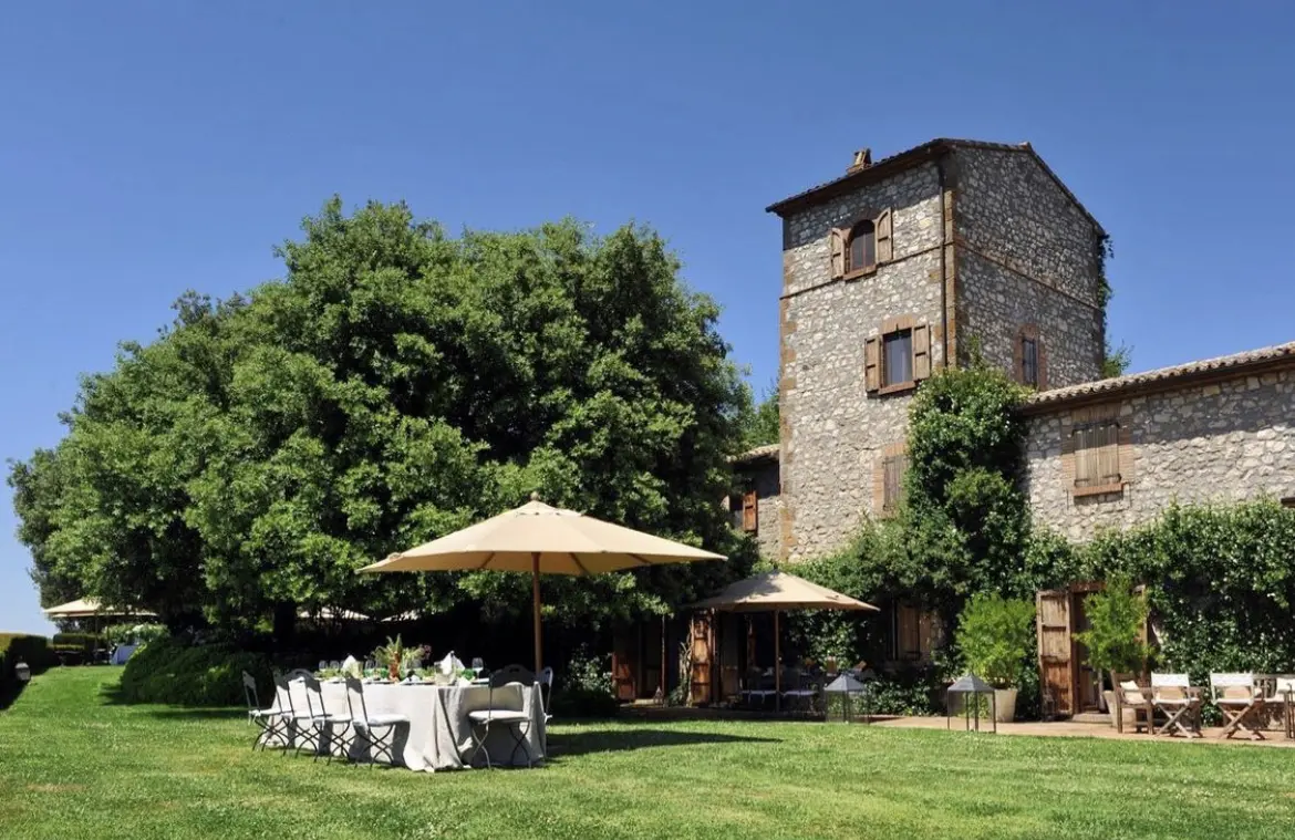 Nest Italy: Villa Storica immersa tra Umbria, Toscana e Alto Lazio