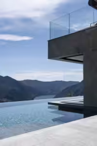 Nest Italy: Retreat overlooking Lake Como