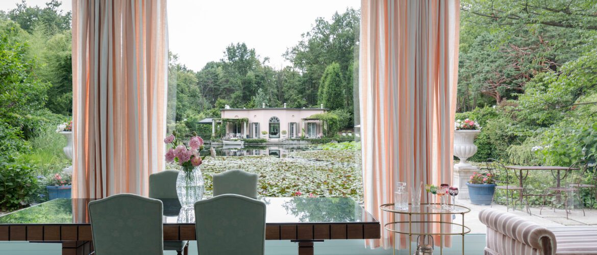 Nest Italy: Mirror Villa with Private Lake