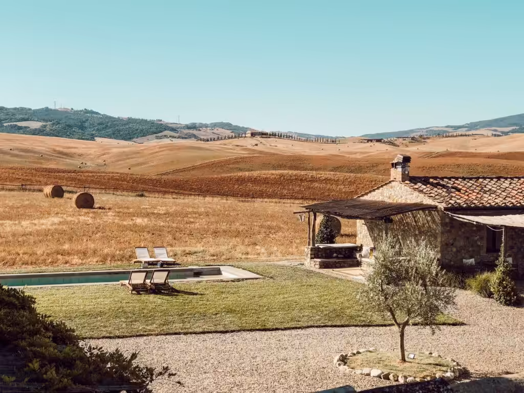 NEST: Locanda in Tuscany