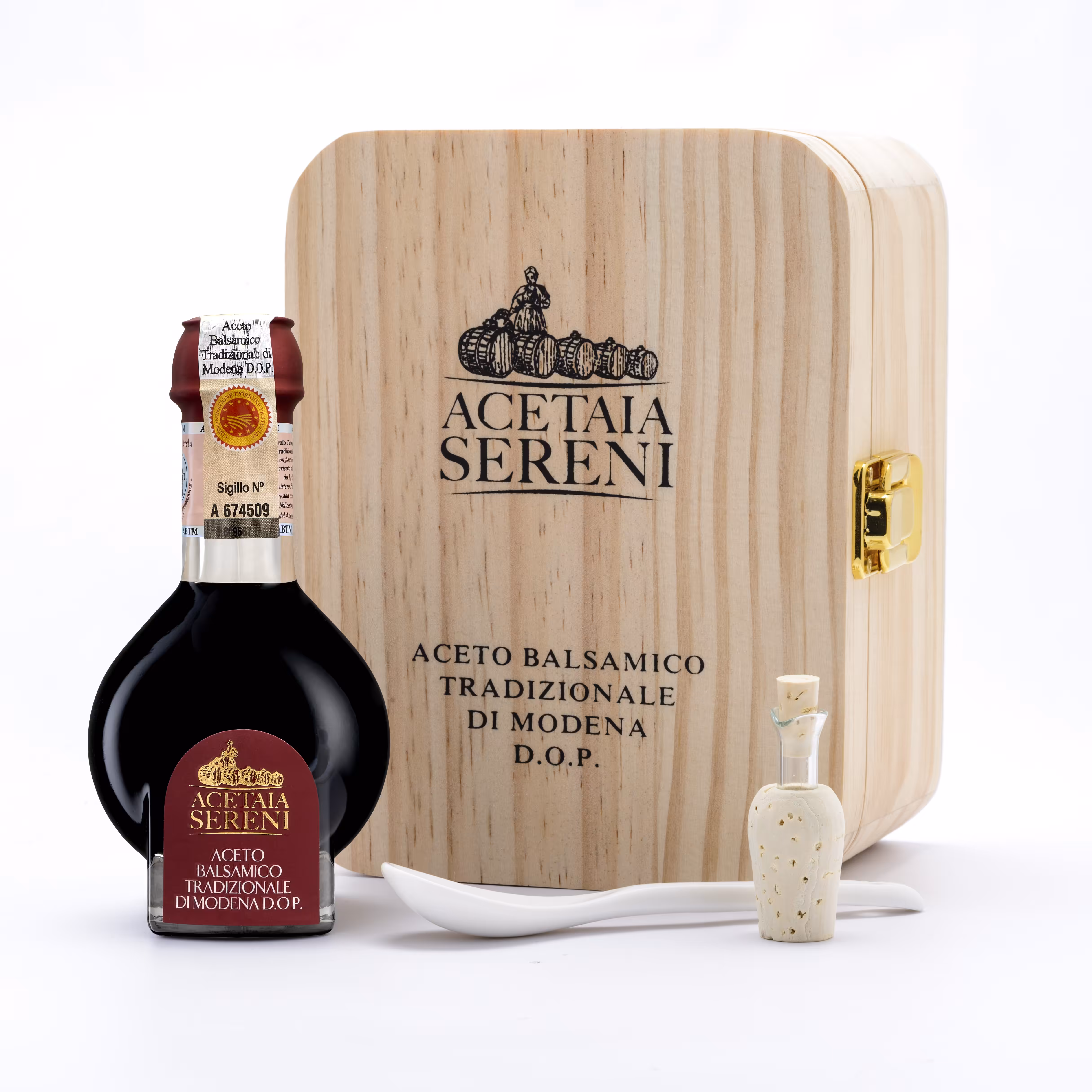 Aceto Balsamico Tradizionale di Modena D.O.P. "Affinato", Acetaia Sereni